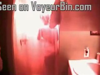 Nóng busty thiếu niên bắt trong các tắm trên ẩn cẩm