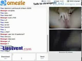 19yo canadees omegle meisje houdt haar camera 2