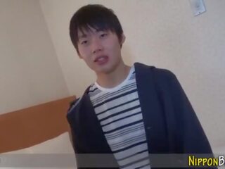 Jepang gay cums solo