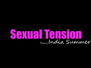 Momsteachsex - india suvi - seksuaalne tension